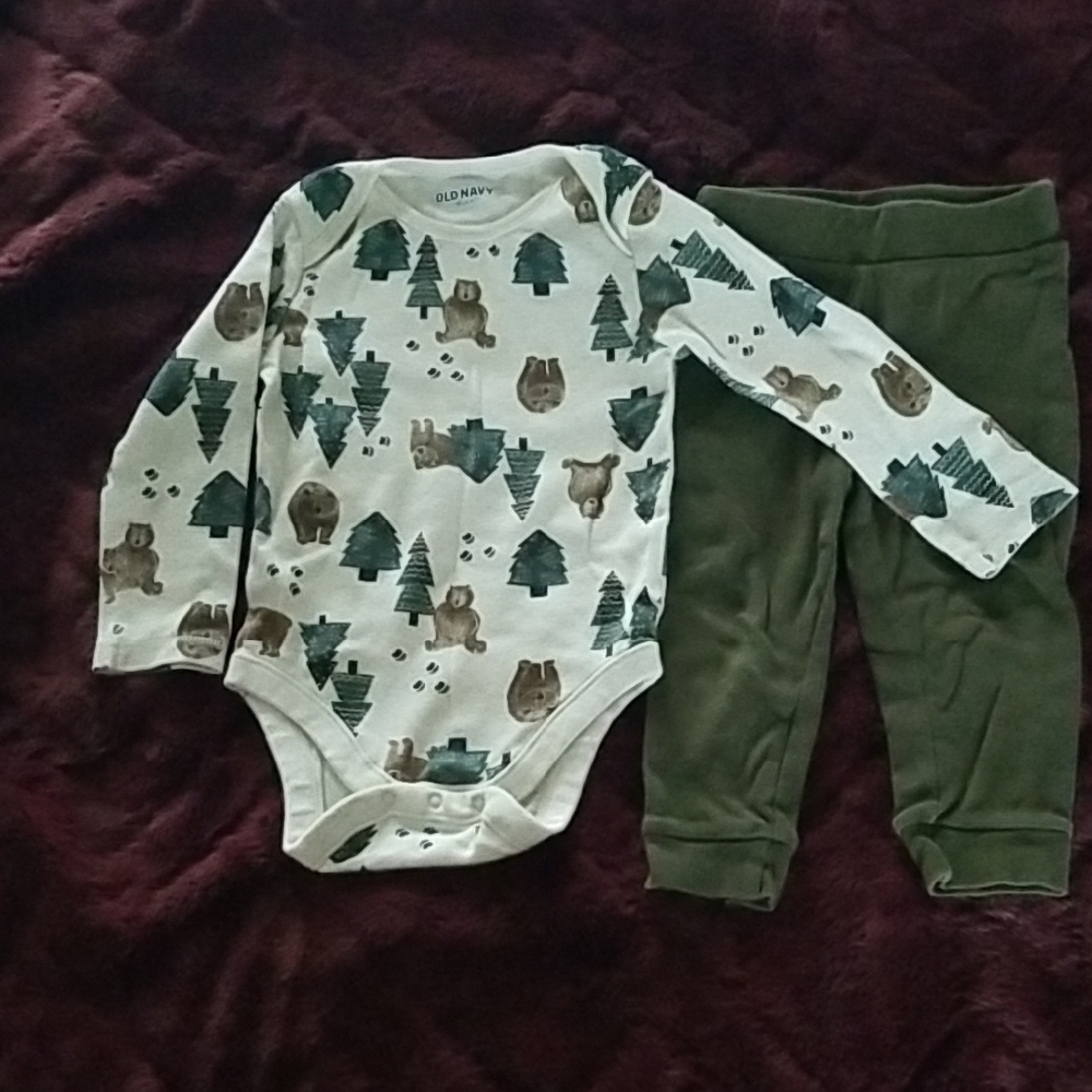 Old Navy Forest Print Baby Bodysuit and Green Pants Set